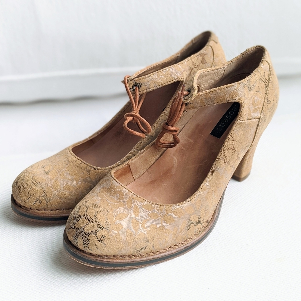 Neosens Baladi Fantasy Floral Heels